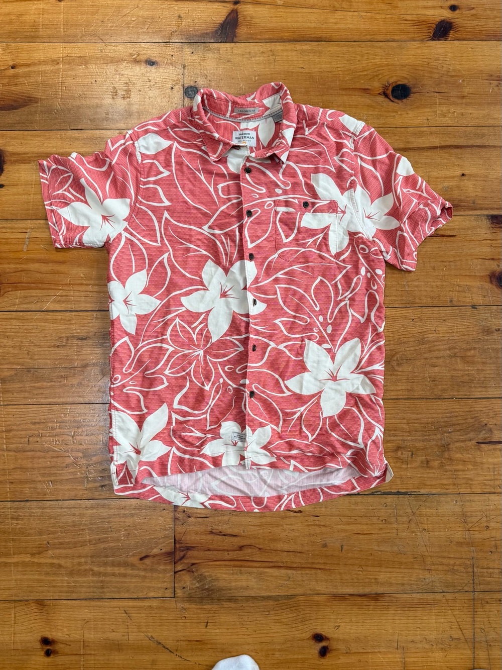 Quiksilver Red Short Sleeve Hawaiian Shirt with White Floral Print